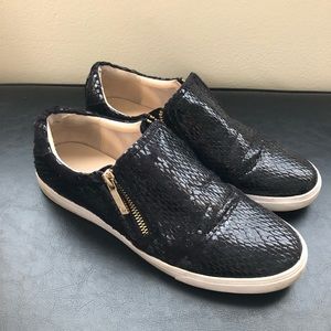 Nine West Women Black Close-toe flats